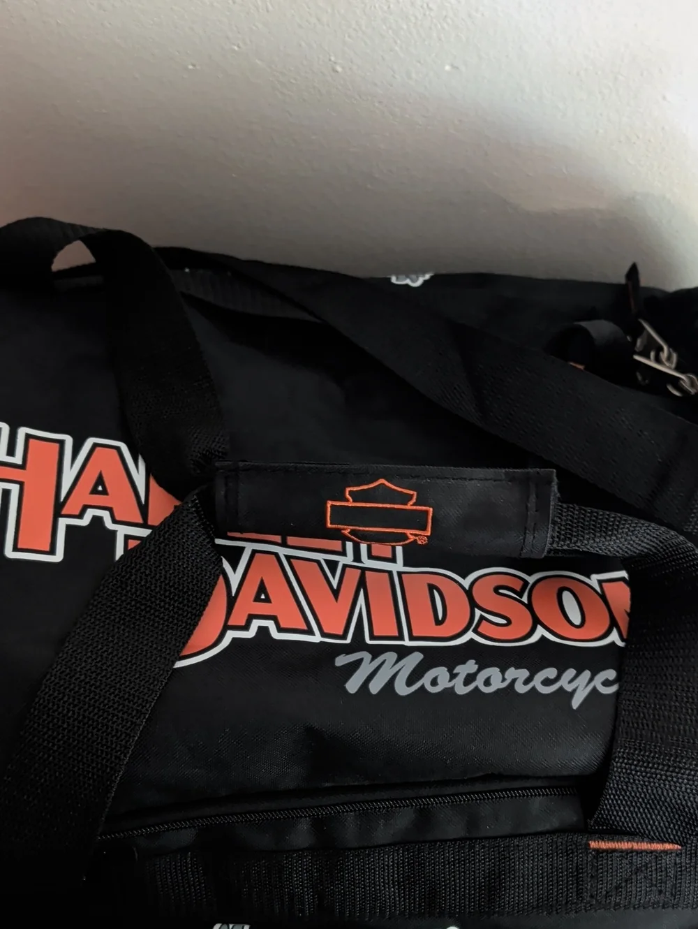 HARLEY DAVIDSON MOTORCYCLES LIGHTWEIGHT LOGO TRAVEL CARRY BAG SIZE MEDIUM